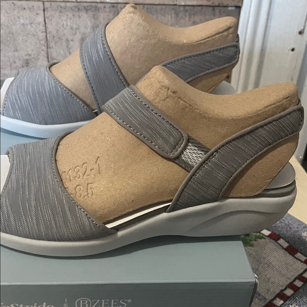 Brand new Lifestride air step Shoes - Picture 5 of 5